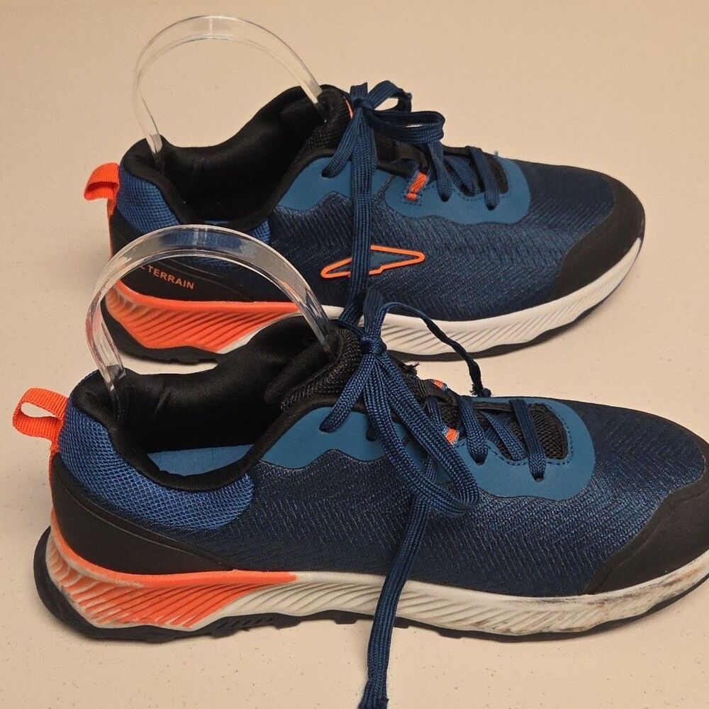 AVIA Boys Sneakers Size 6 or Womens Size 8 All Terrain Running Shoes - Picture 11 of 13